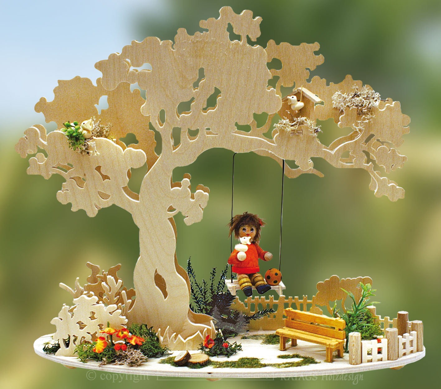 Osterbaum Schaukel, Frühlingserwachen, Mädchen auf der Schaukel