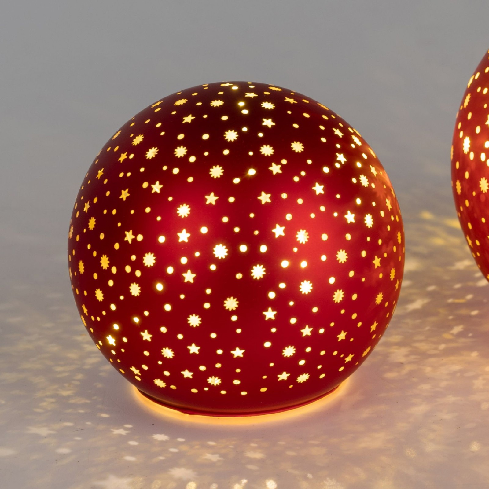 Deko-Kugel 10cm Sterne-Rot