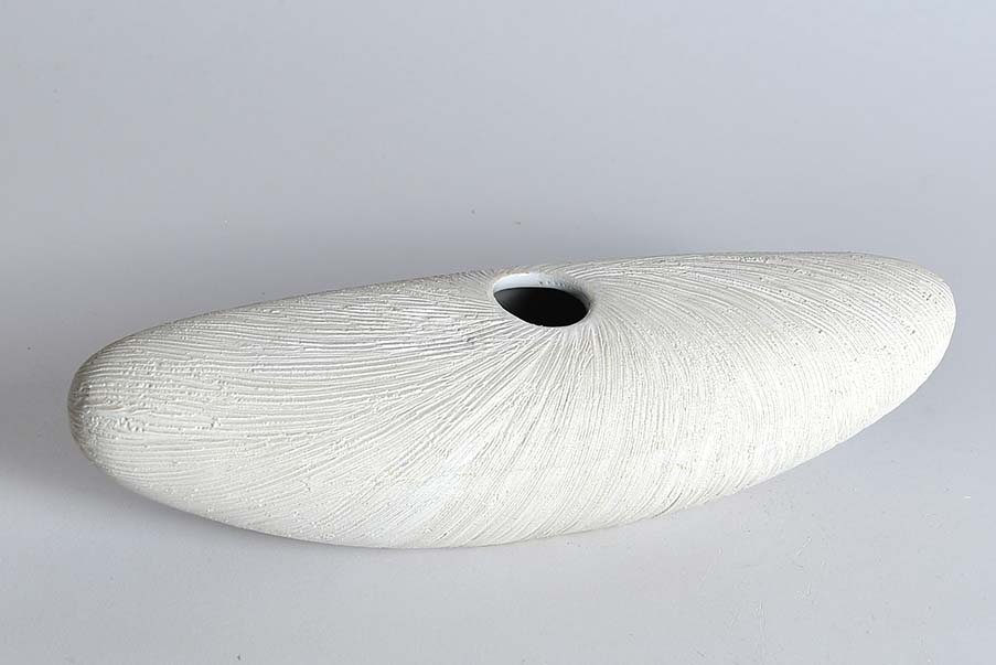 Vase, creme, 26x7,5x7 cm