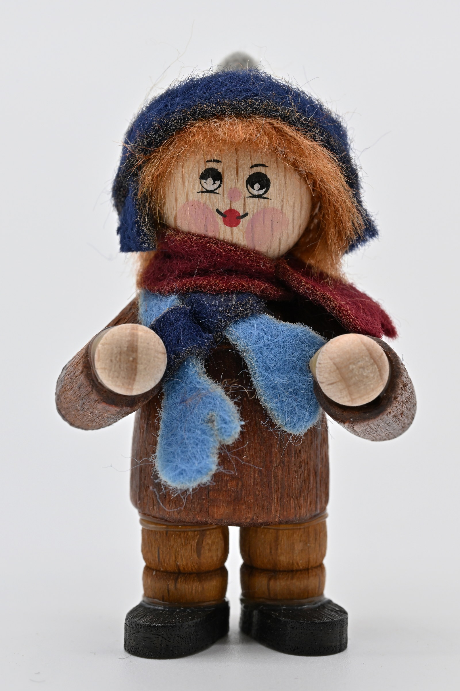 Figur, Kind mit Mütze Figur, Kind mit Mütze