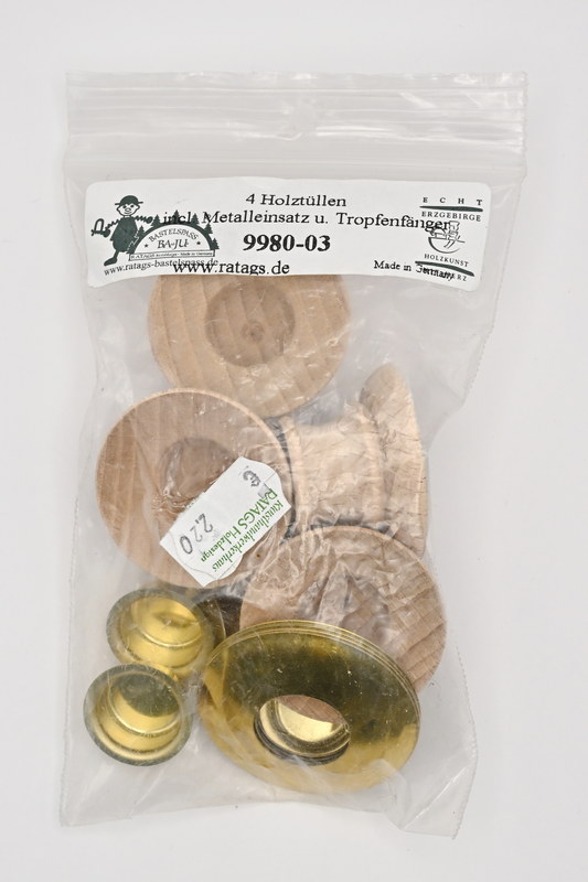 Holztülle mit Messingeinsatz, 4er Set Kerzenhalter komplett mit Tropfenfänger Holztülle mit Messingeinsatz, 4er Set Kerzenhalter komplett mit Tropfenfänger