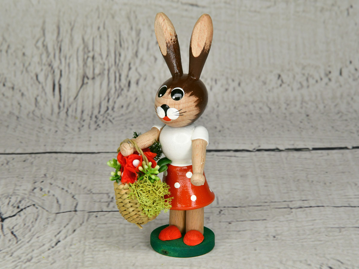 Osterhasenmädchen mit Korb Osterhasenmädchen mit Korb