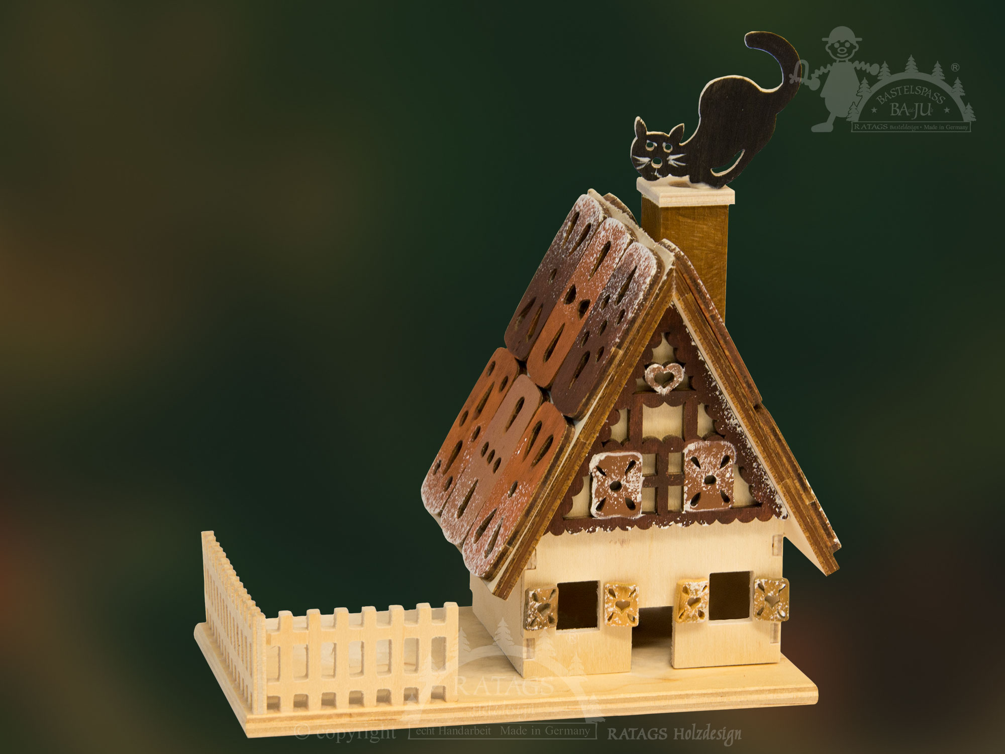 Räucherhaus zum Basteln, Knusperhaus, ohne Figuren u. Deko Räucherhaus zum Basteln, Knusperhaus, ohne Figuren u. Deko