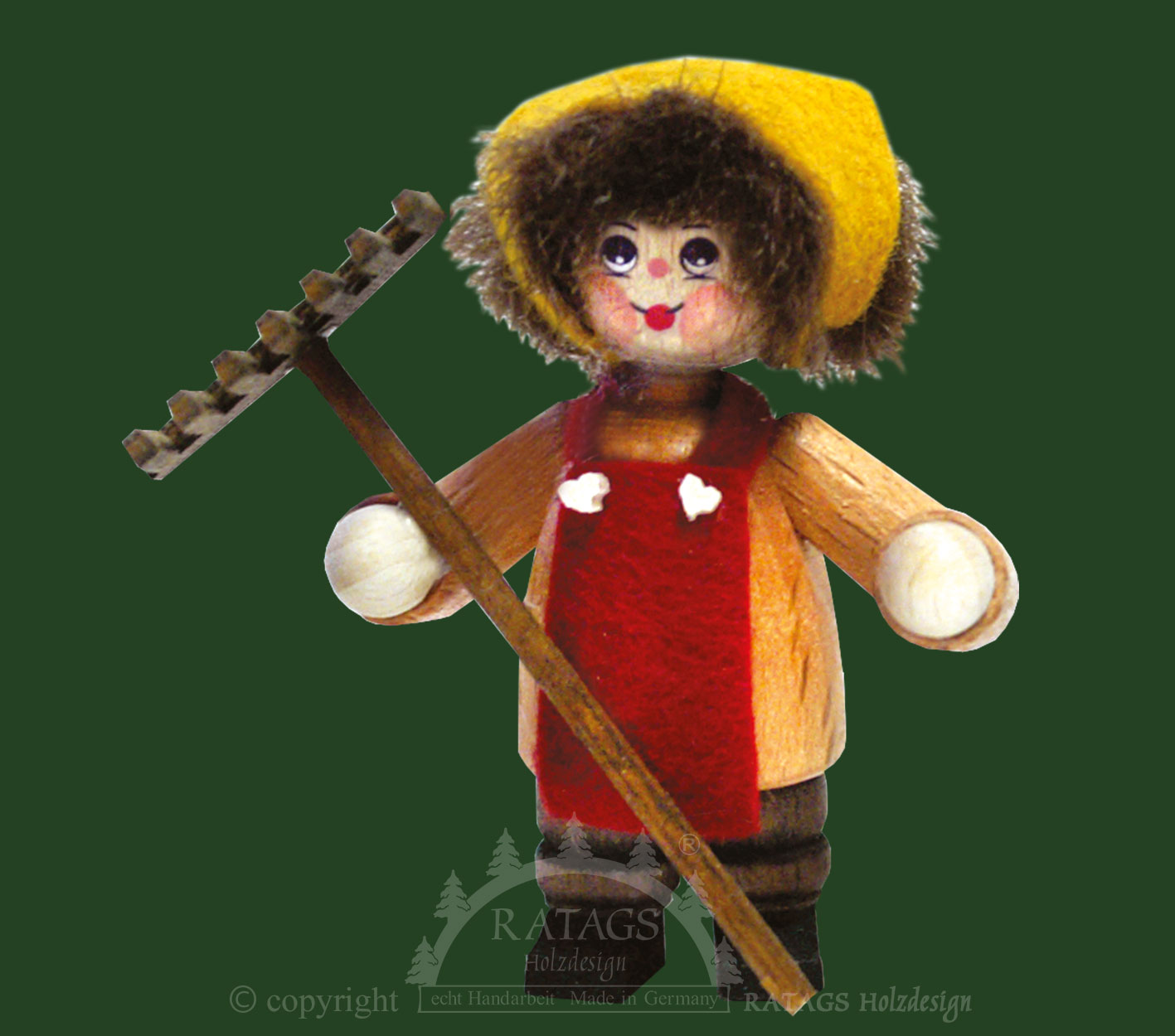 Figur, Kind mit Rechen und Kopftuch, rosenholz