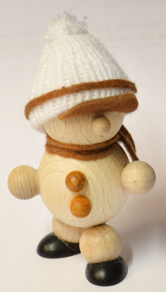 Schneemann natur, stehend weiße Mütze mit Cappy Schneemann natur, stehend weiße Mütze mit Cappy